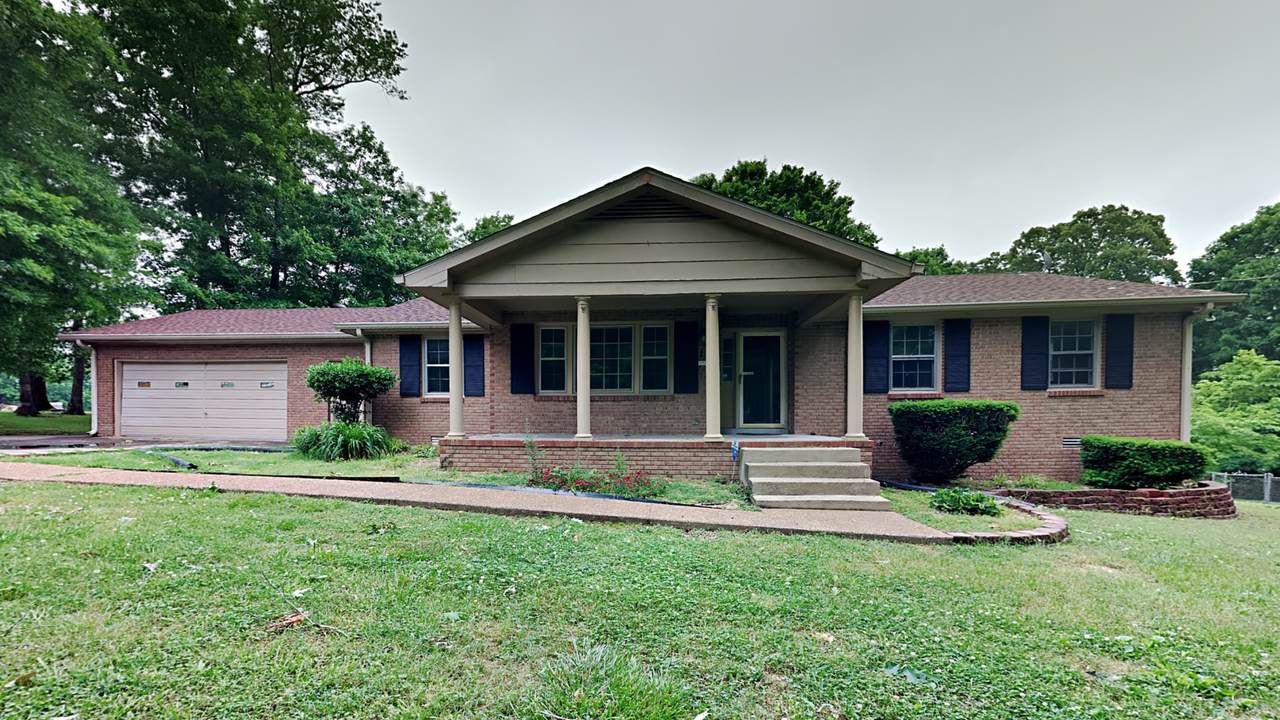 113 W Circle Dr - Photo 1