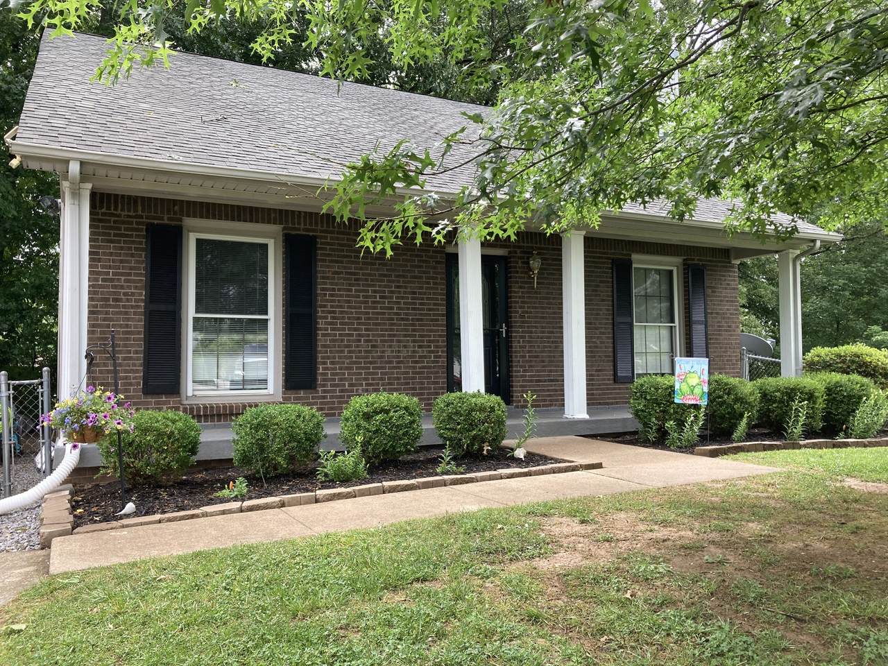 600 Doane Dr - Photo 1