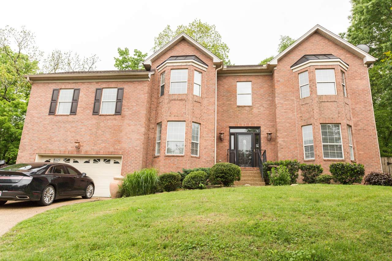 513 Welton Ct - Photo 1