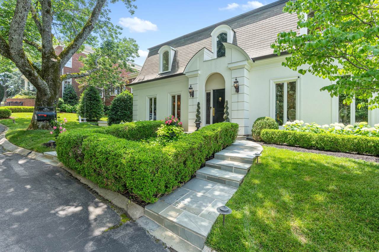 801 Foster Hl - Photo 1