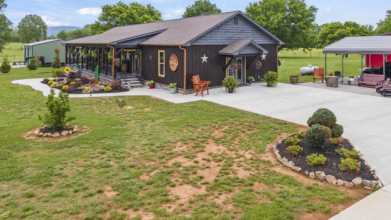 251 Falcon Dr - Photo 1