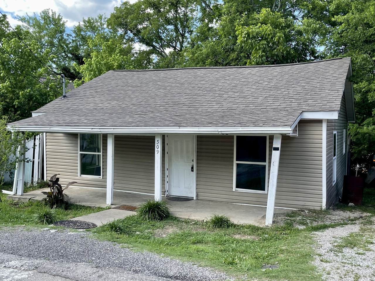 509 White St - Photo 1