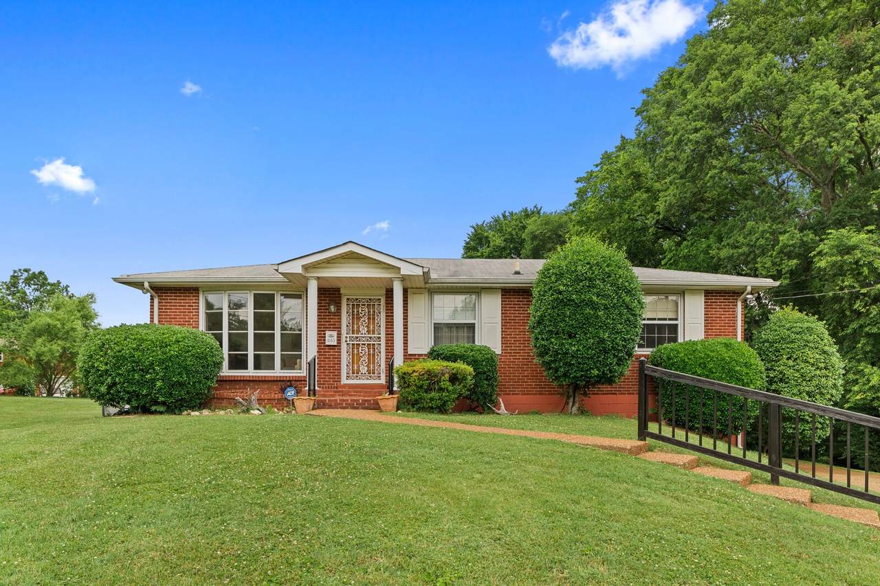 335 Dunailie Ct - Photo 1