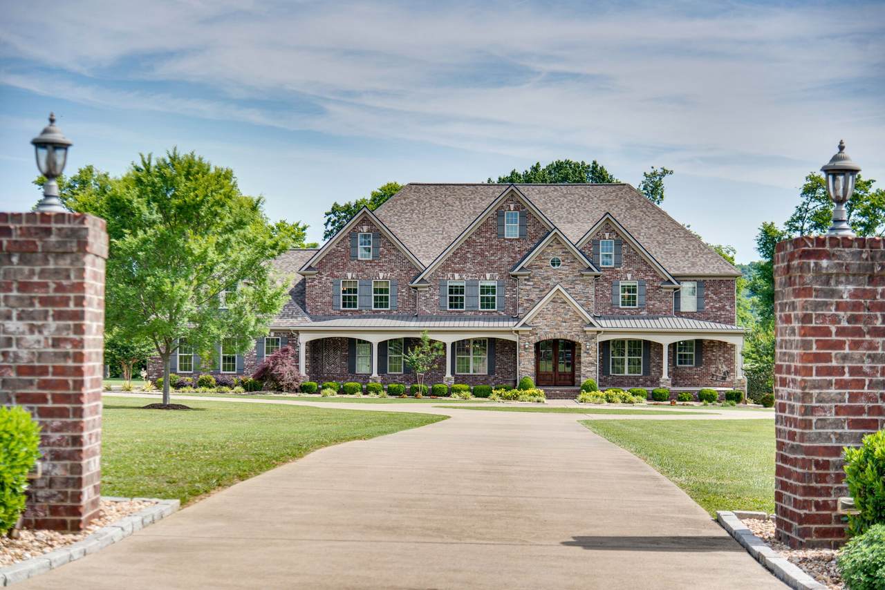 3220 Baker Ln - Photo 1