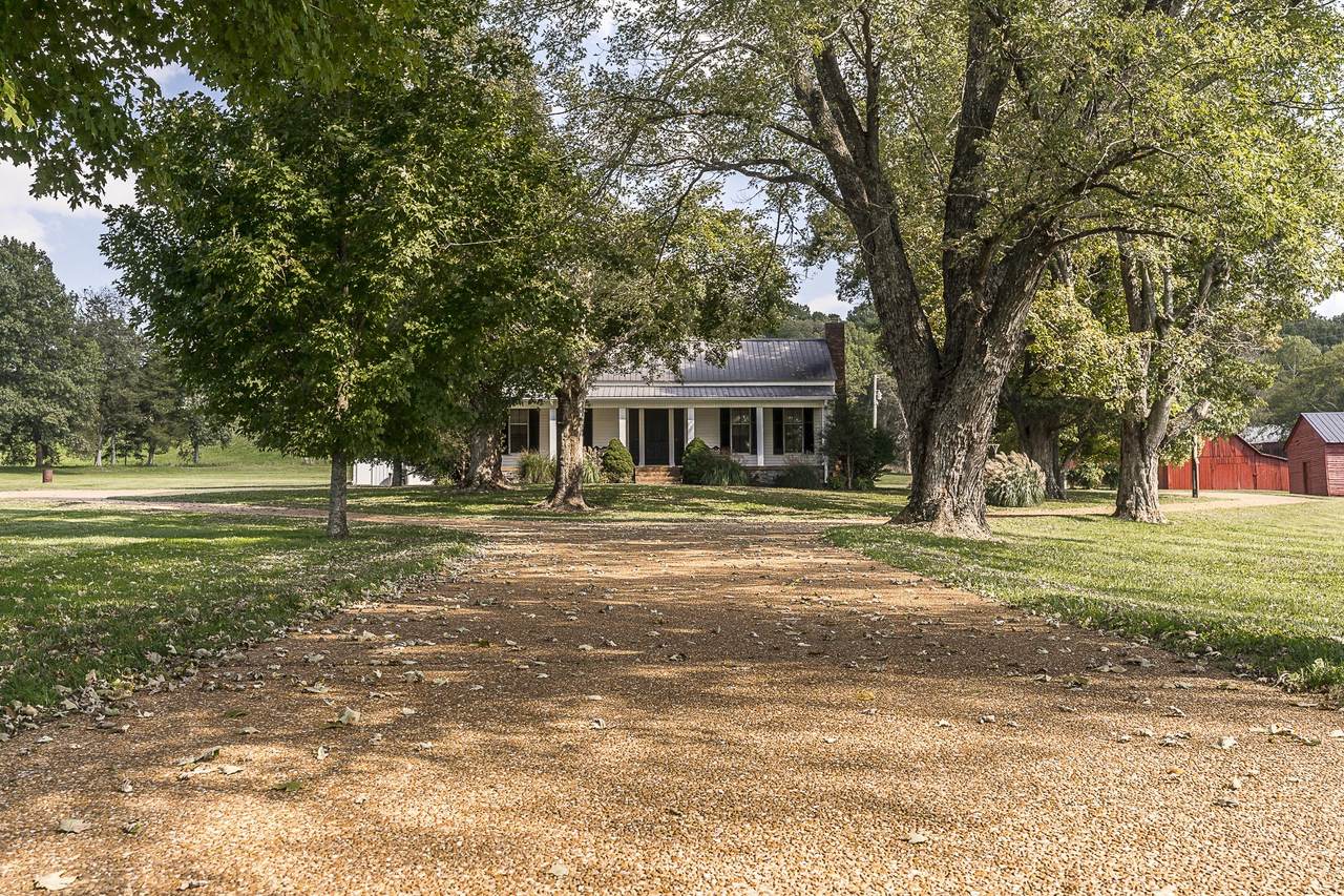 220 Kirk Lane - Photo 1