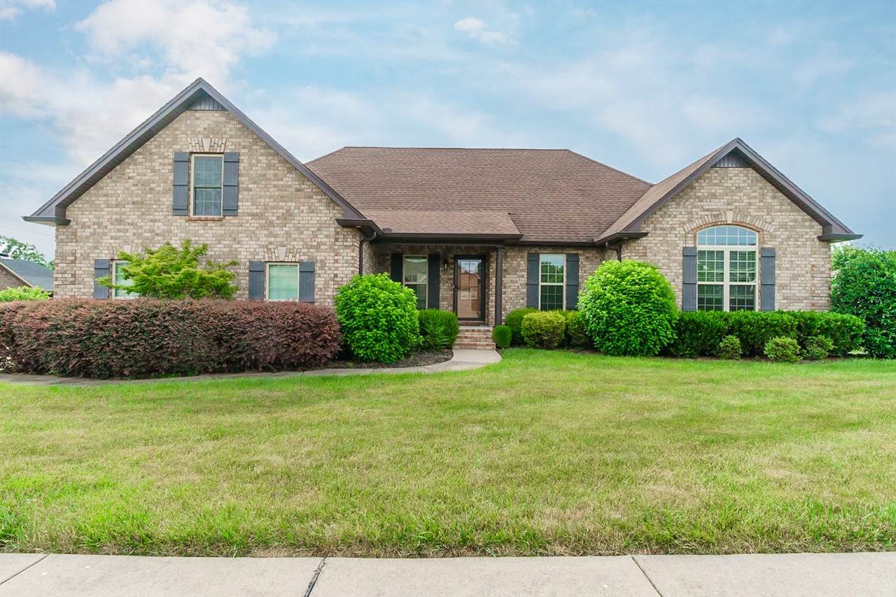 402 Lucy Cir - Photo 1
