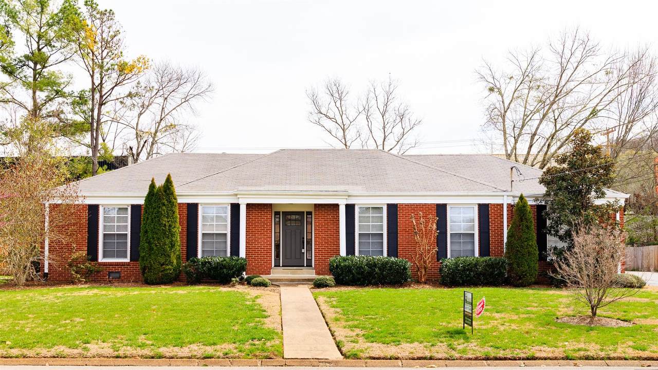 952 Percy Warner Blvd - Photo 1