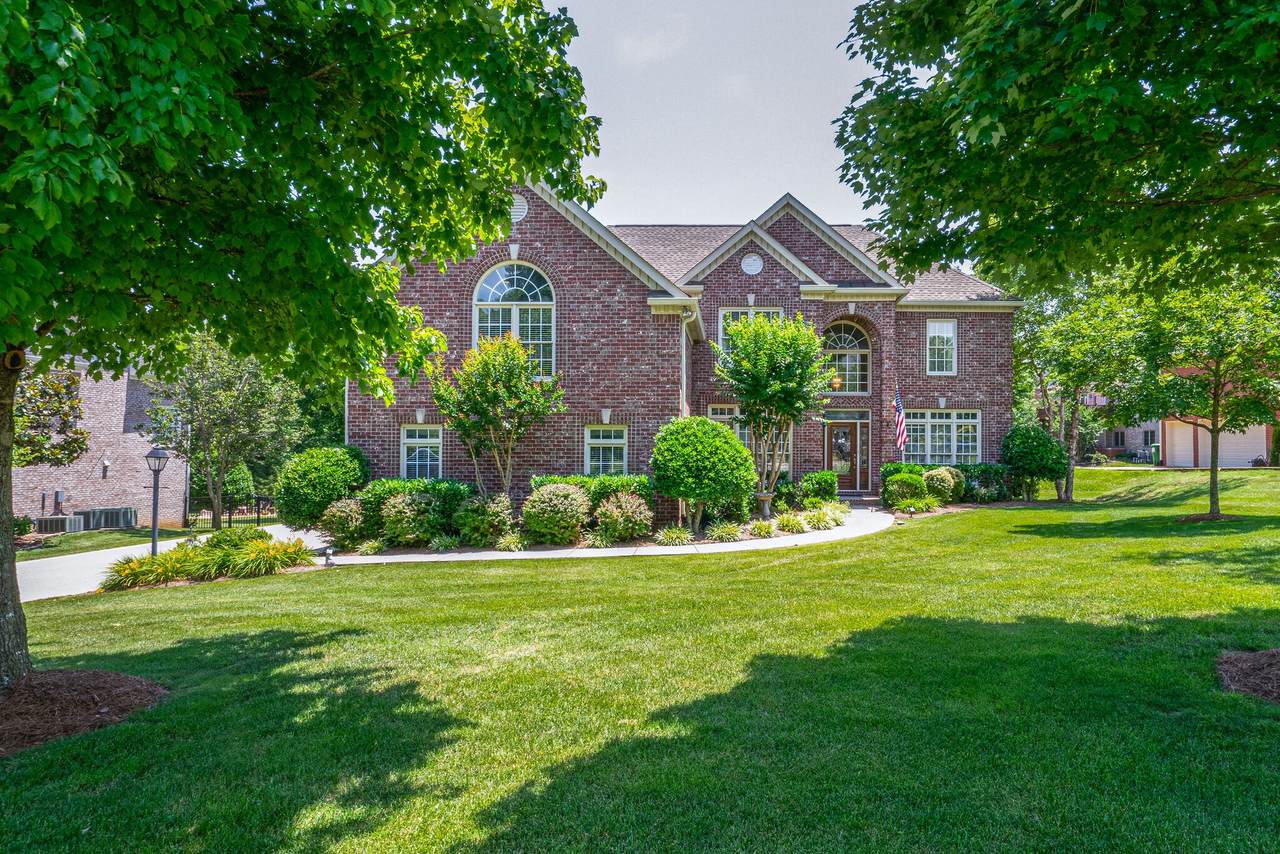 2493 Titans Ln - Photo 1