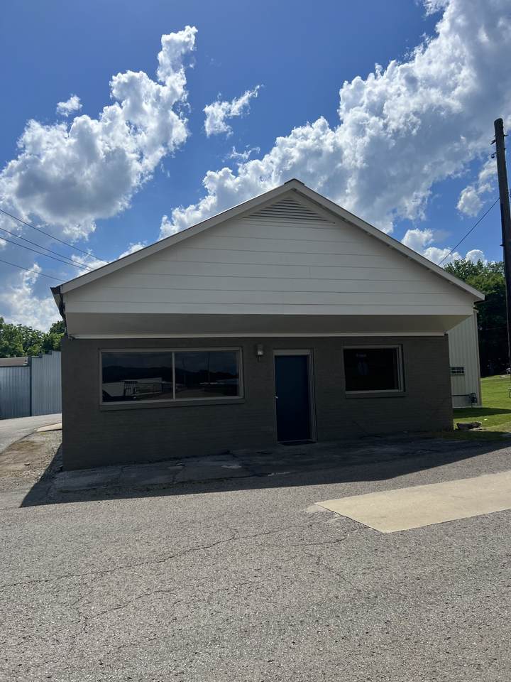 413 Pioneer St - Photo 1
