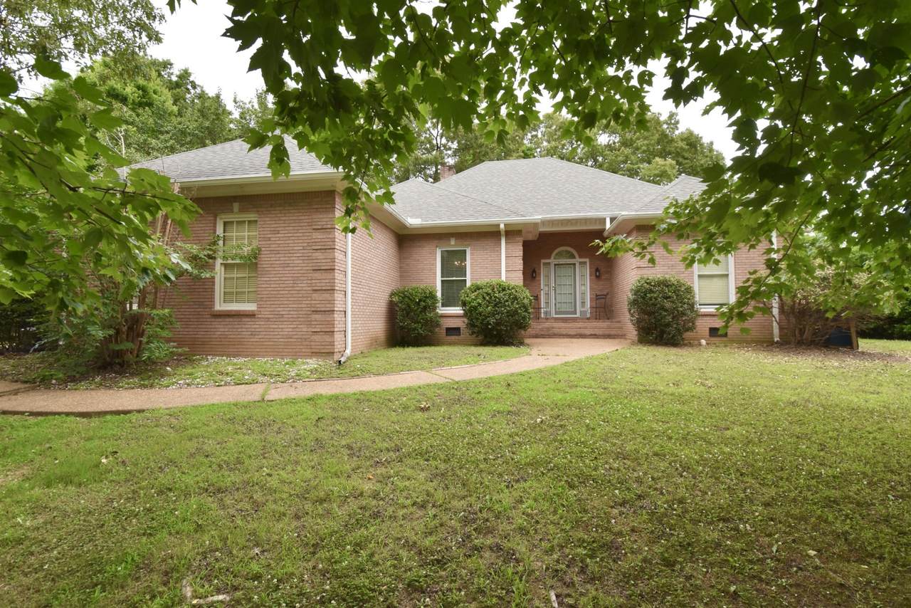 31 Woodgrove Dr - Photo 1