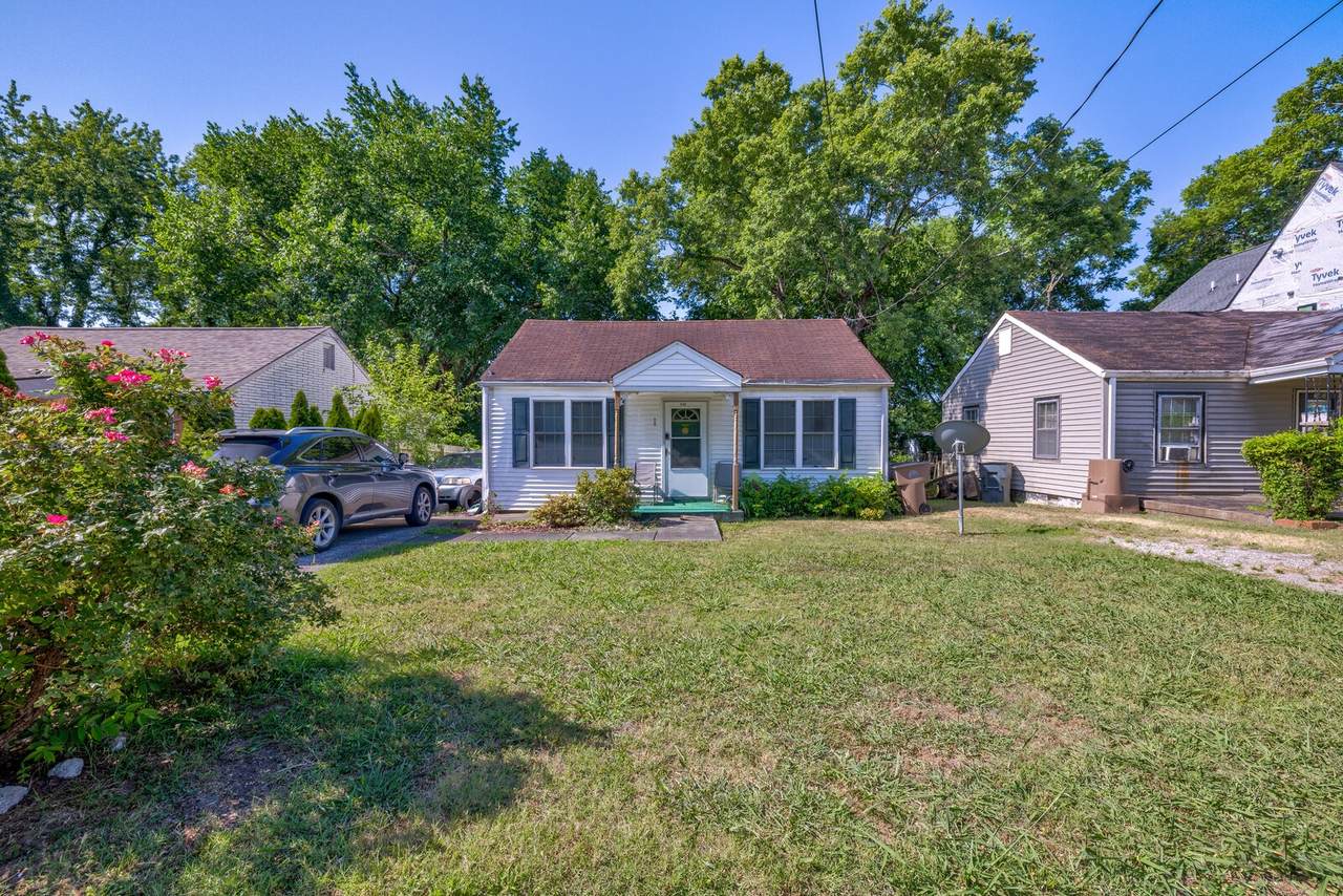 506 Arrington St - Photo 1