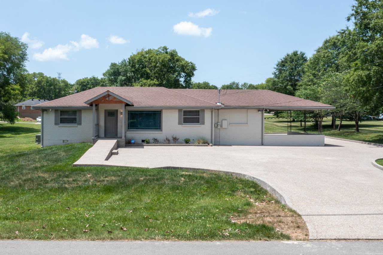 811 Meadowlark Ln - Photo 1