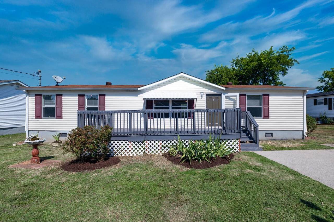 321 S Shore Dr - Photo 1