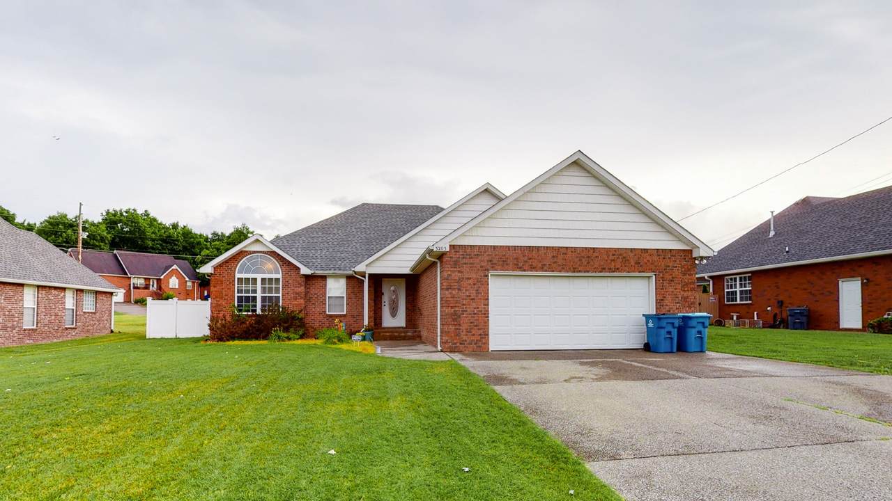 3203 Abbotts Ln - Photo 1