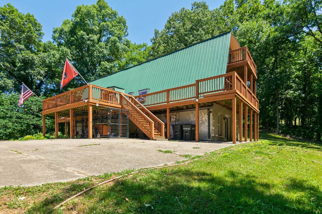538 Hogans Branch Rd - Photo 1