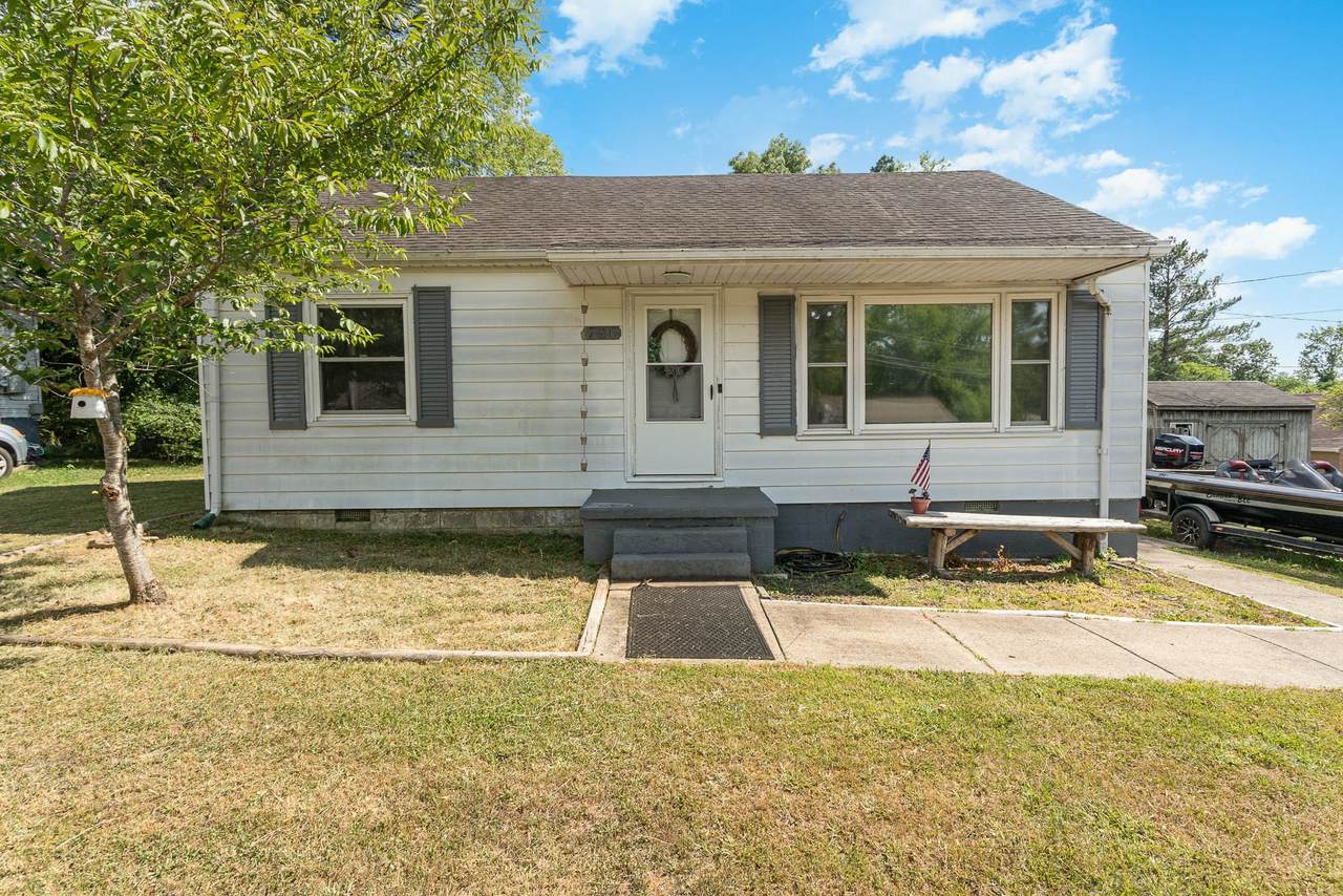 706 Monroe St - Photo 1