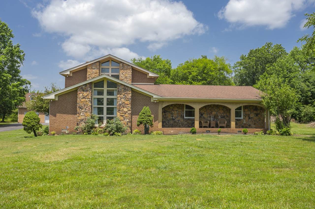 1826 Rock Springs Rd - Photo 1