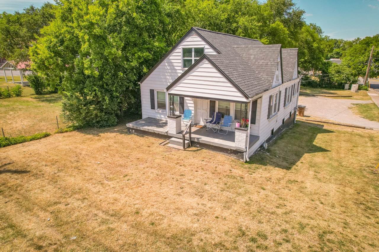 435 E Trinity Ln - Photo 1