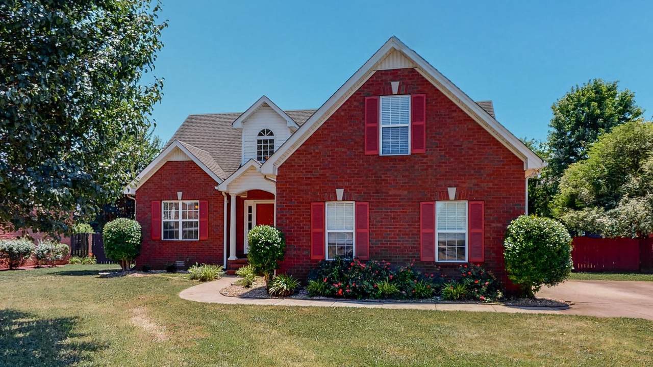 2319 Amber Glen Dr - Photo 1
