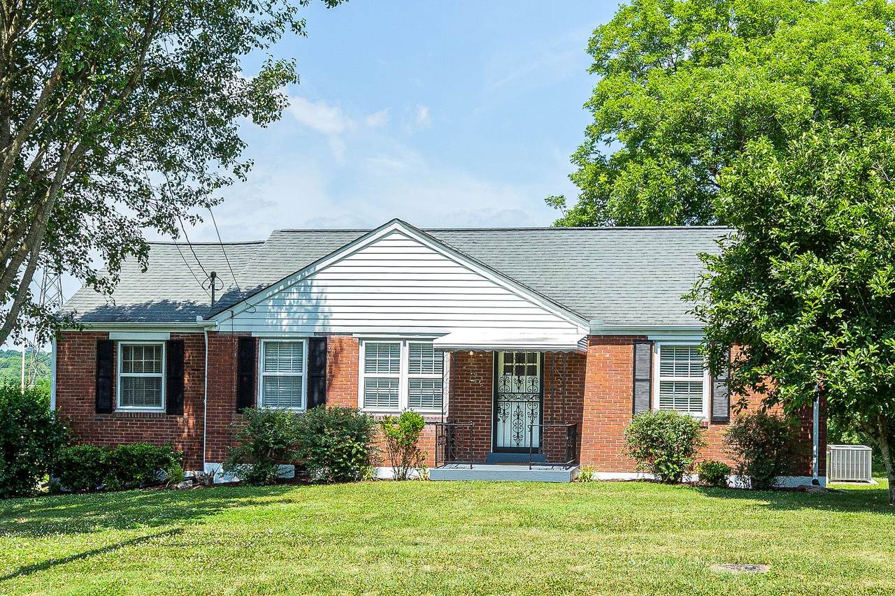 424 Wanda Dr - Photo 1