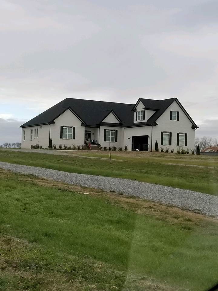 1328 Barry Ln - Photo 1