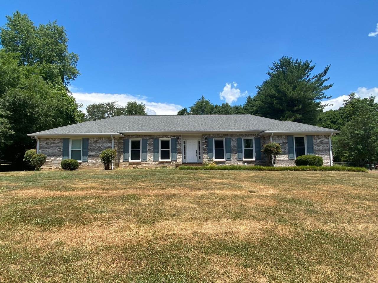 4026 Clovercroft Rd - Photo 1