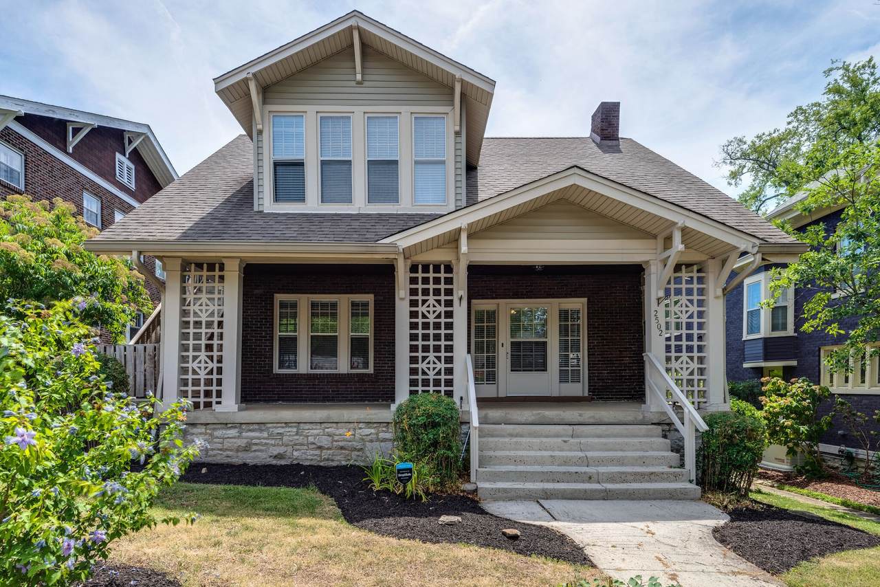 2502 Oakland Ave - Photo 1