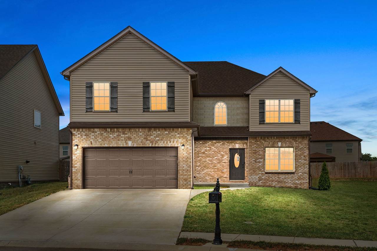 1404 Kingbird Drive - Photo 1