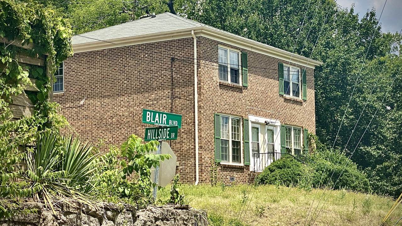 2822 Blair Blvd - Photo 1