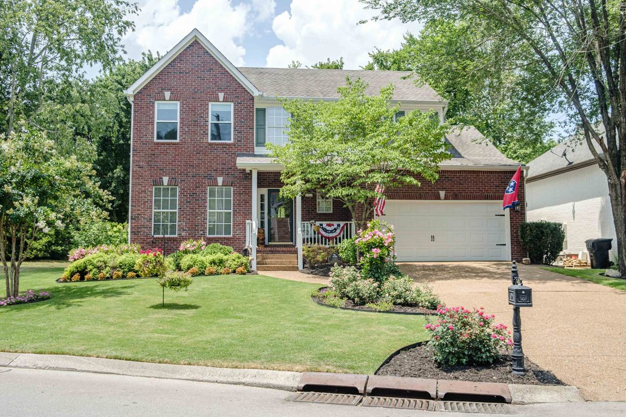 1311 Clairmonte Ln - Photo 1