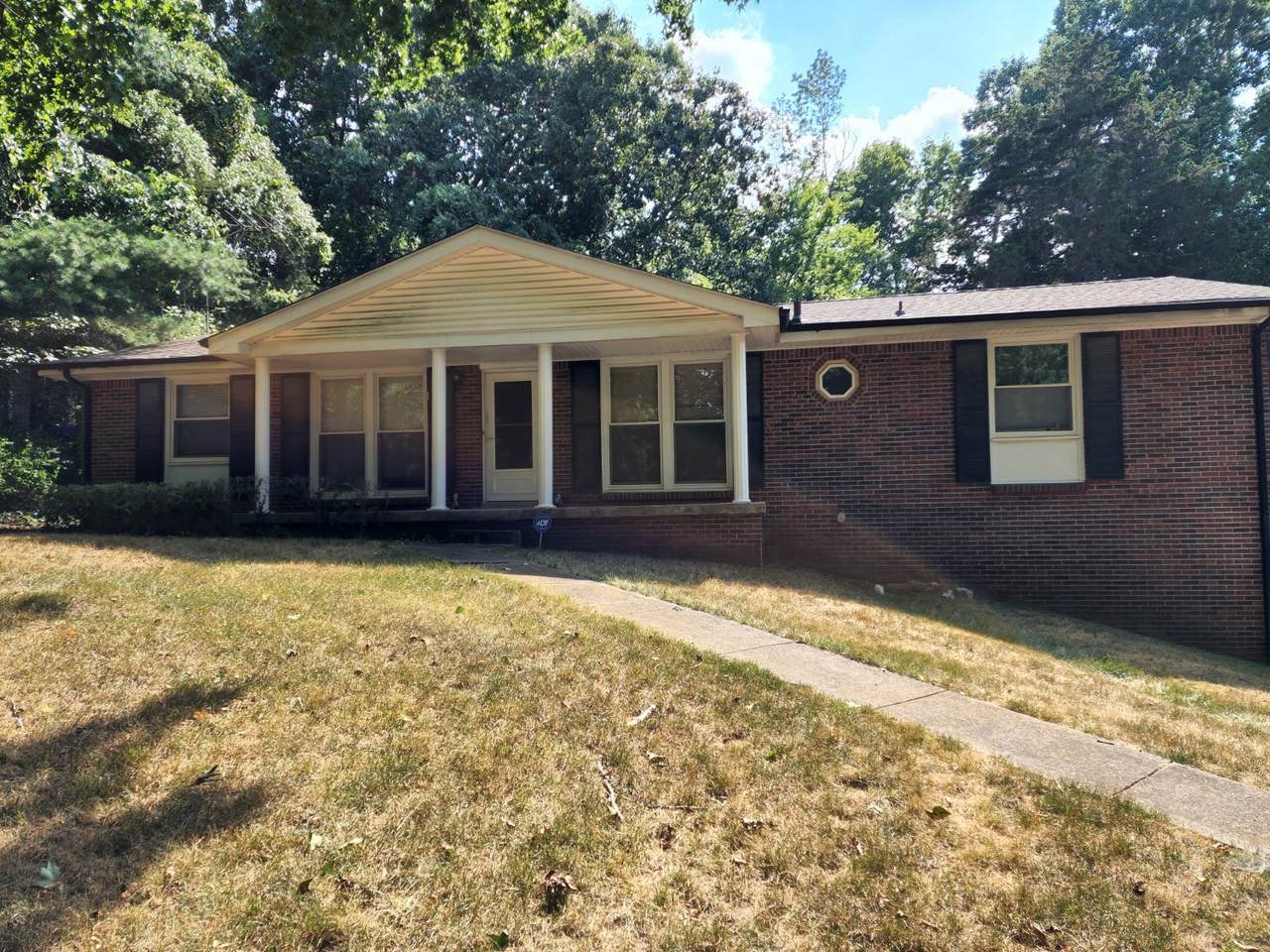 1268 Jostin Dr - Photo 1
