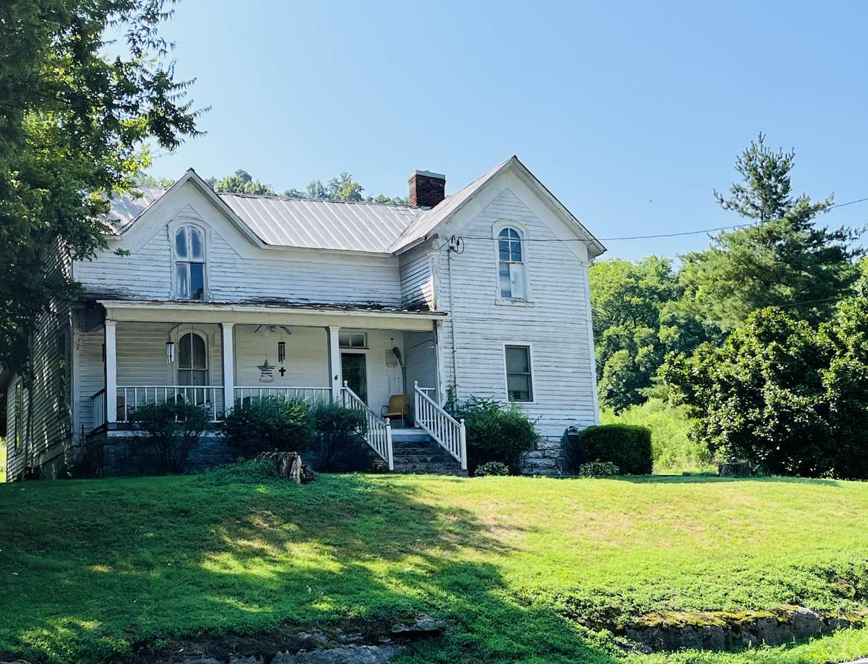 140 Pleasant Shade Hwy - Photo 1
