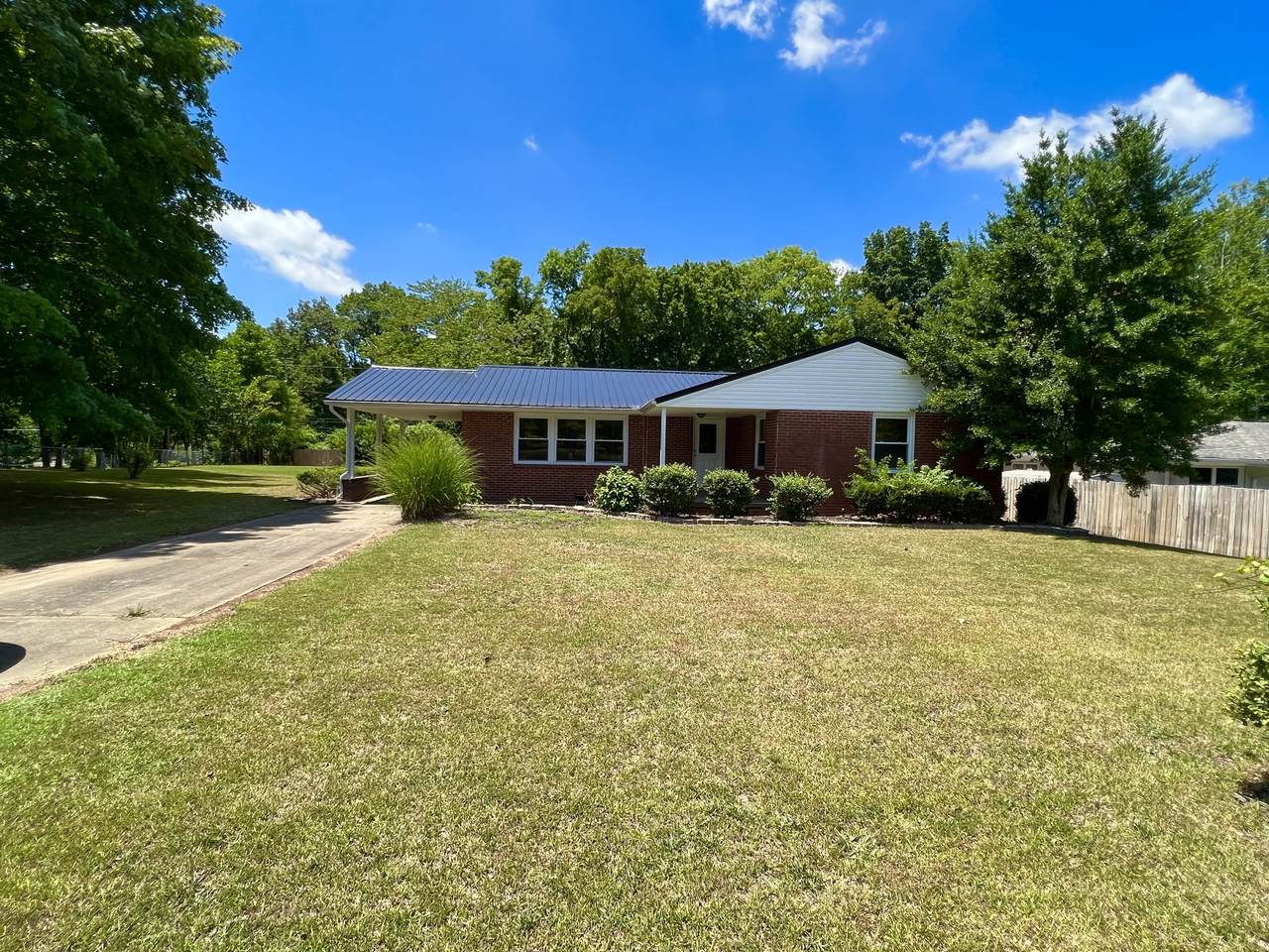 24 W Bel Air Blvd - Photo 1