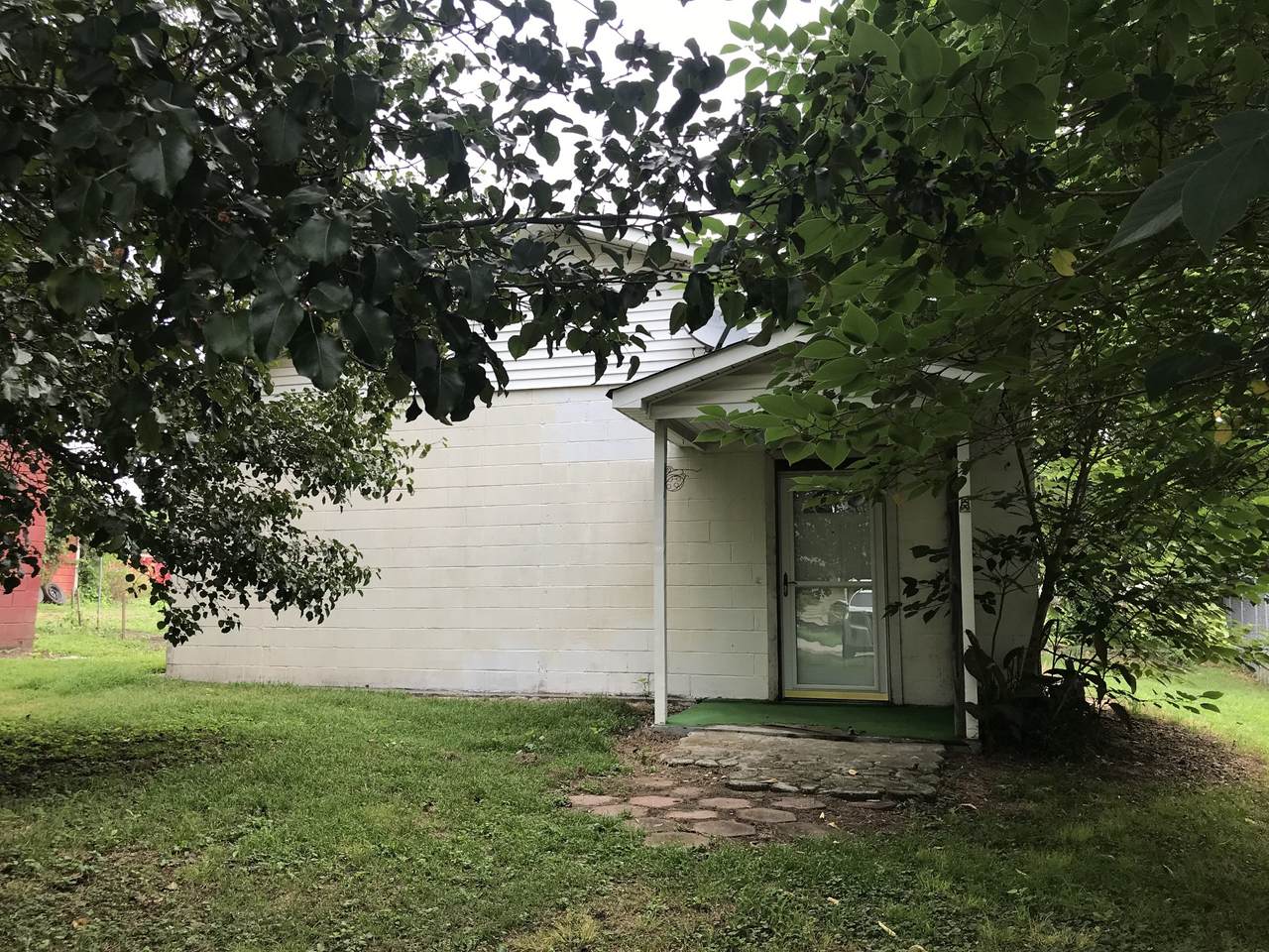 202 Turner St - Photo 1