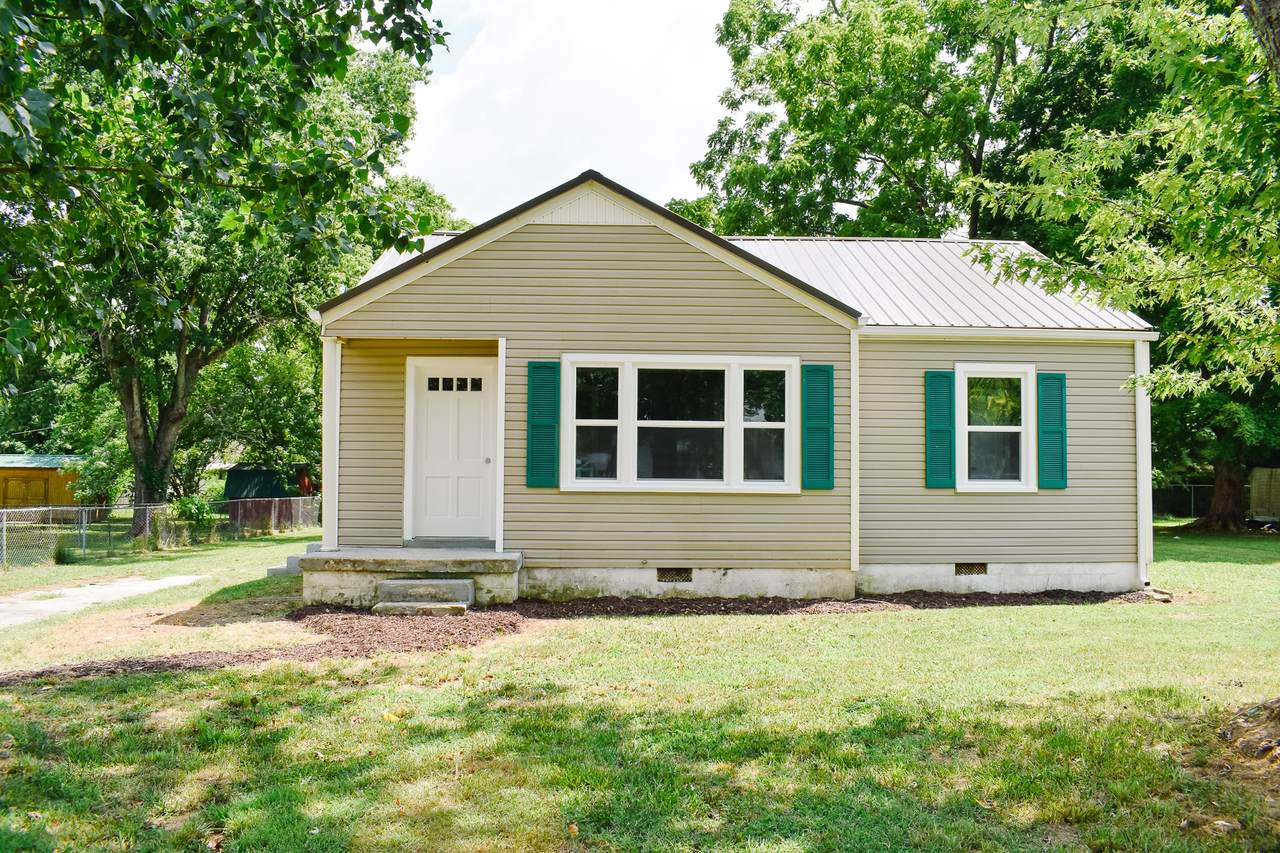 111 Anderson Dr - Photo 1