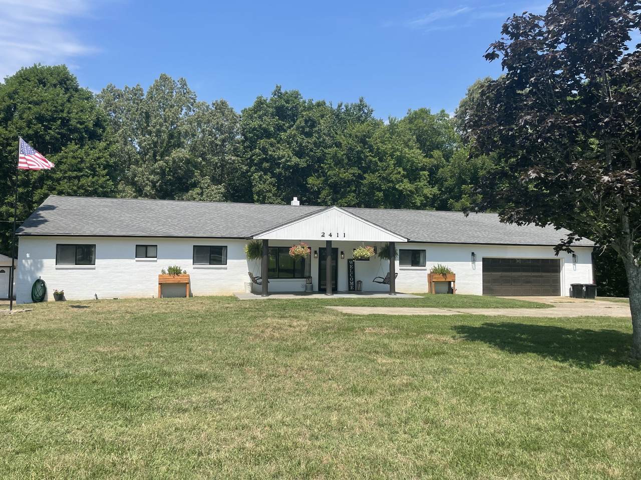 2411 Slayden Marion Rd - Photo 1