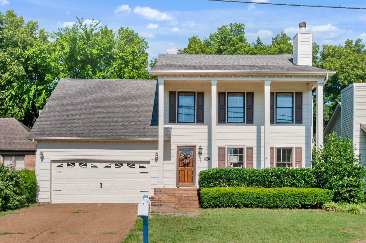 3725 Waterford Way - Photo 1