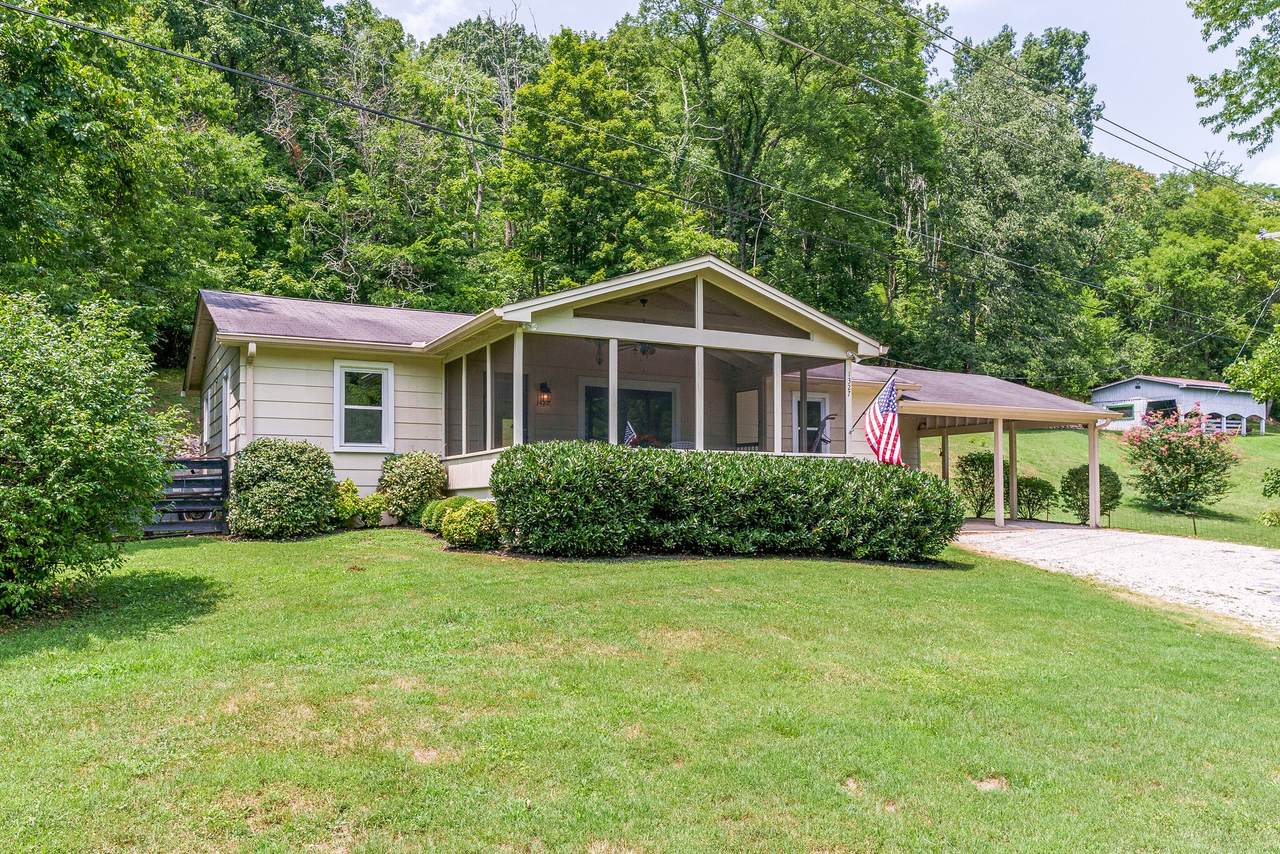 1327 Holly Tree Gap Rd - Photo 1