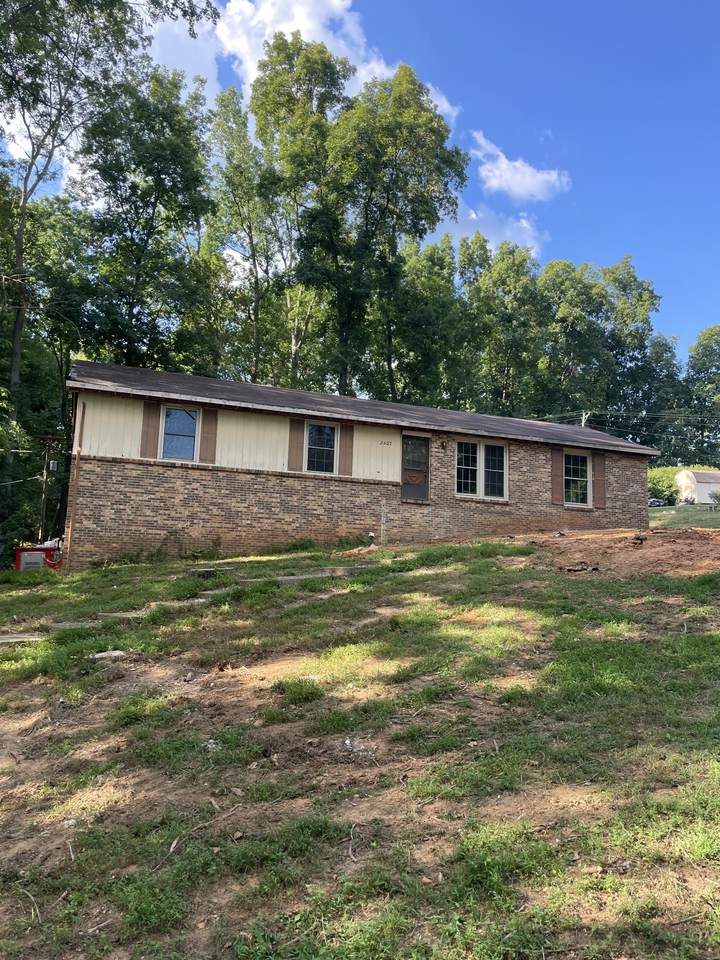 2407 Larry Rd - Photo 1