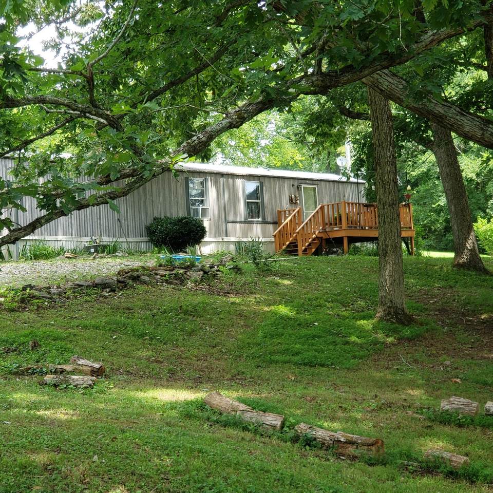 370 Griggs Rd - Photo 1