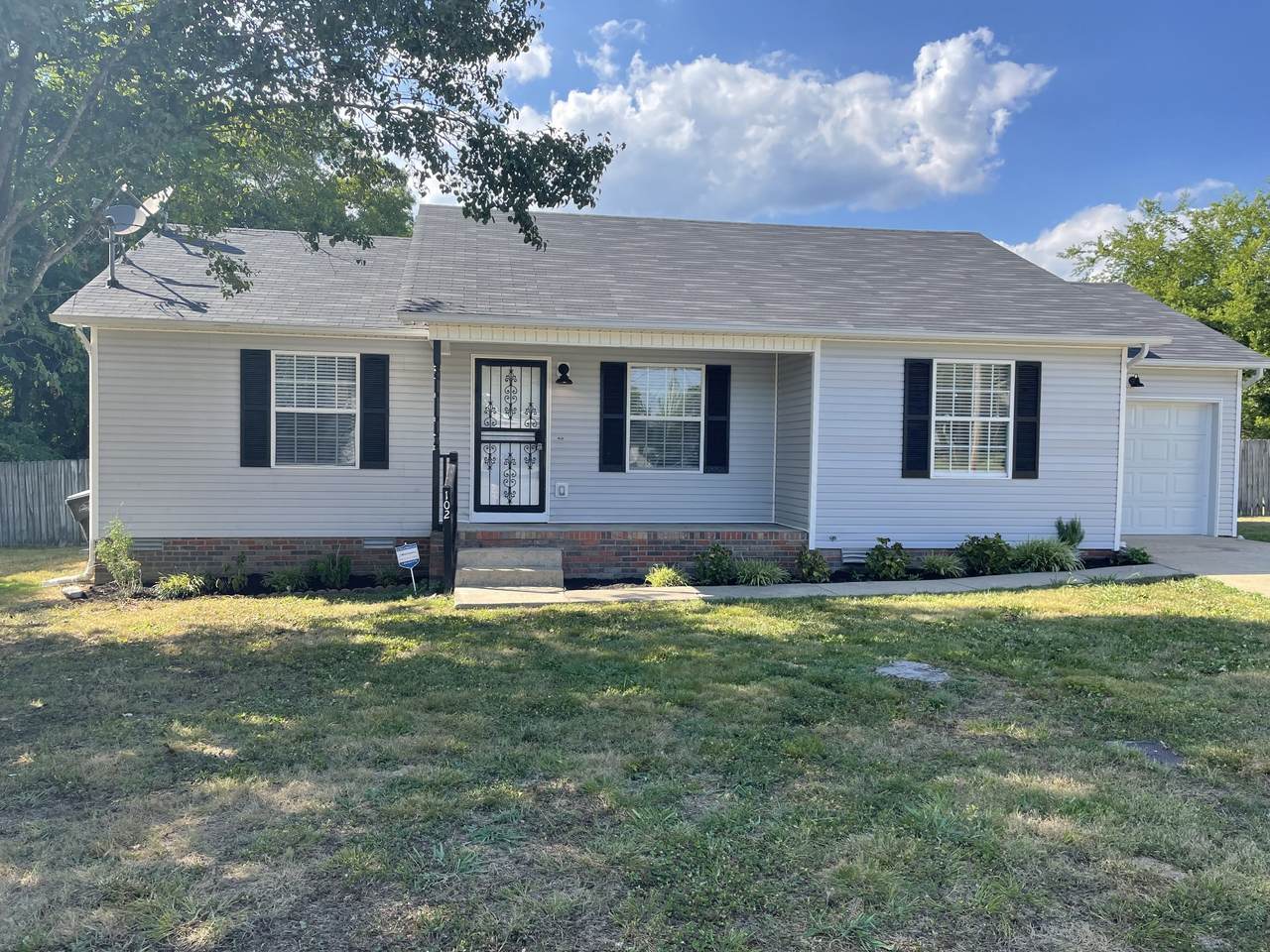 102 Bullock St - Photo 1