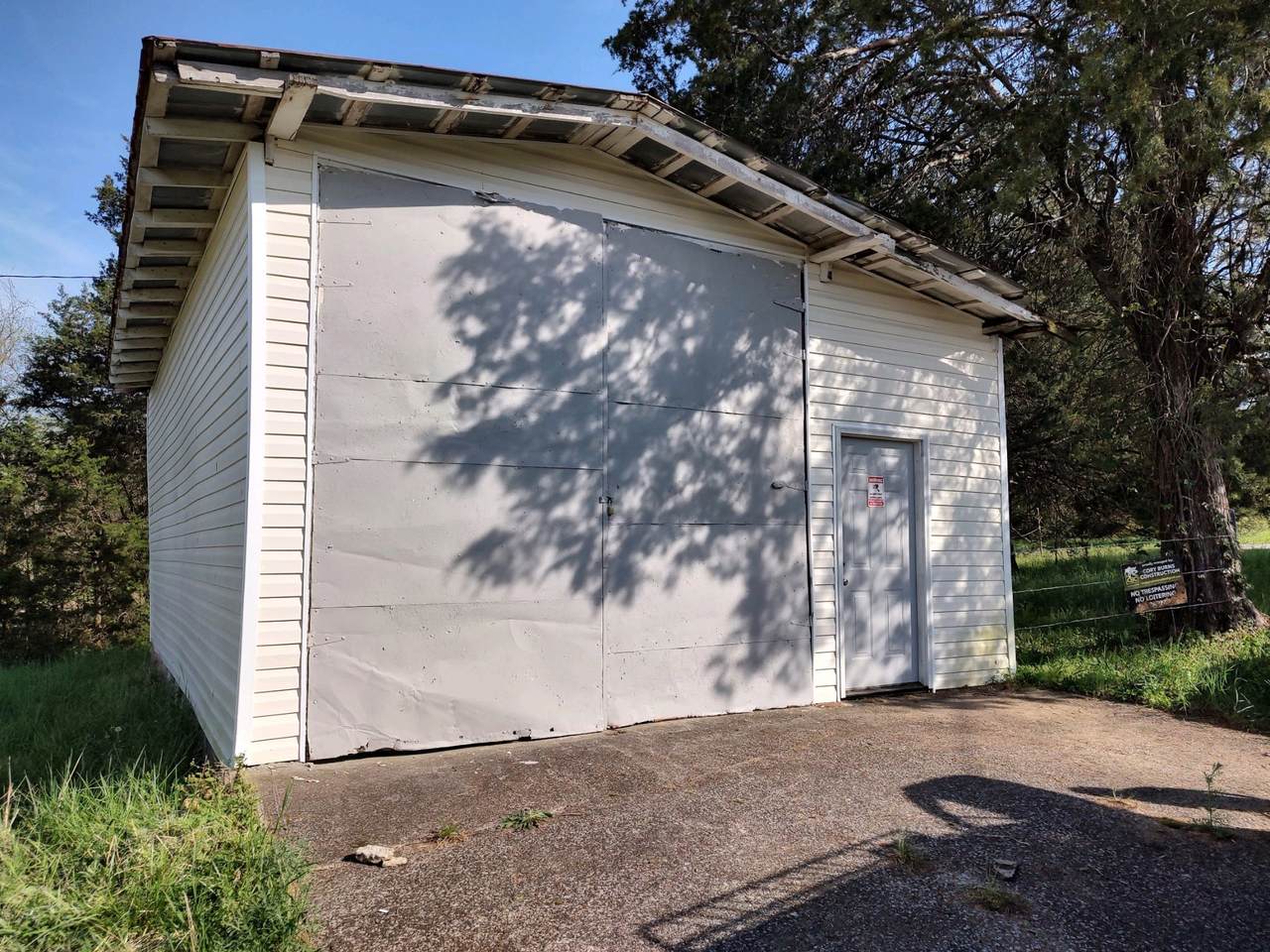 1906B Bear Creek Pike - Photo 1
