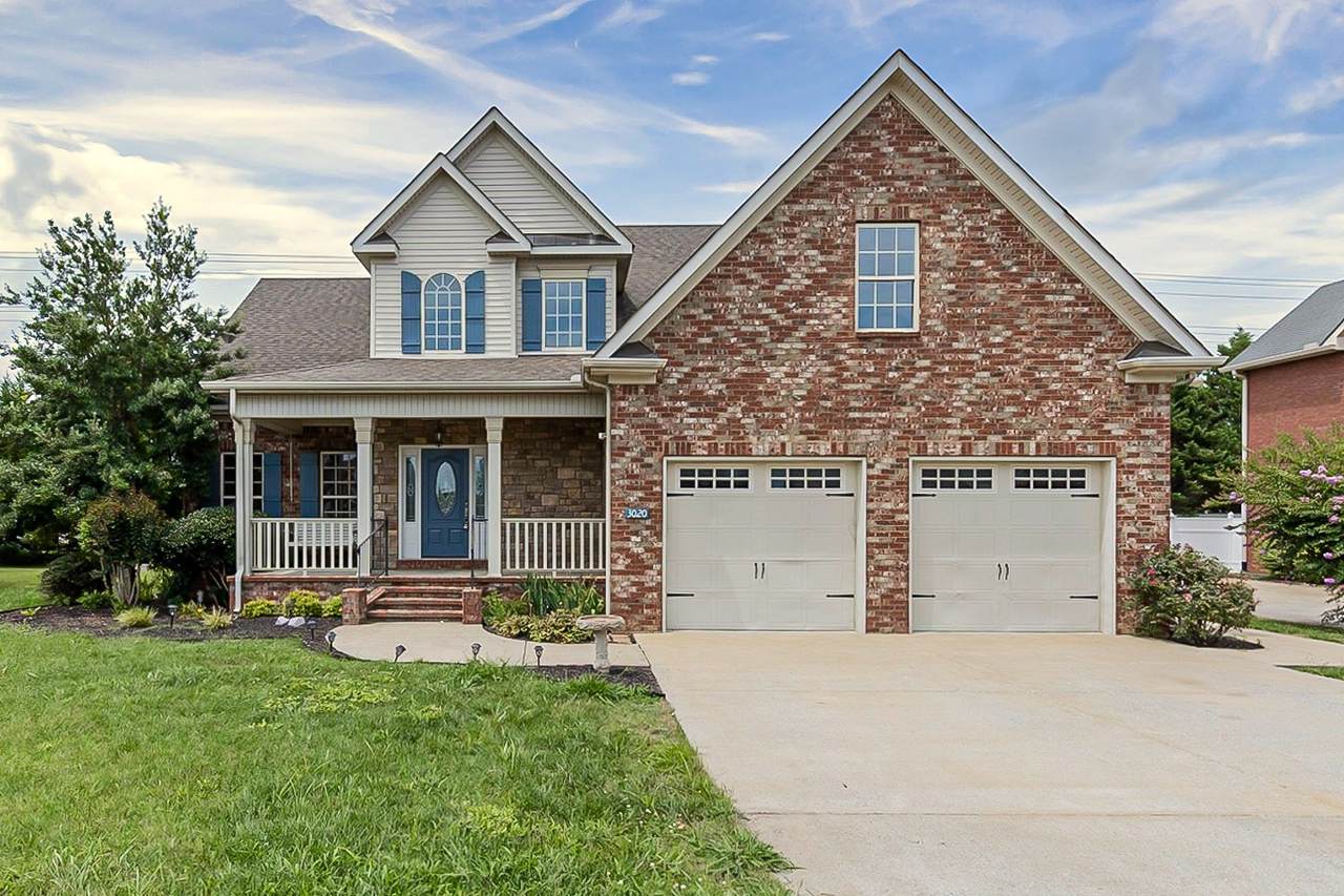 3020 Shady Glen Cir - Photo 1