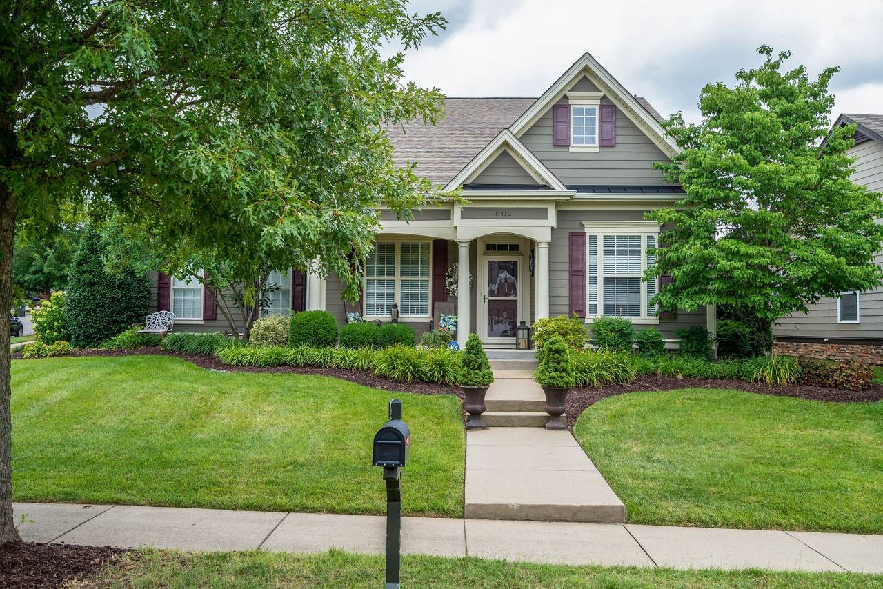 8412 Danbrook Dr - Photo 1