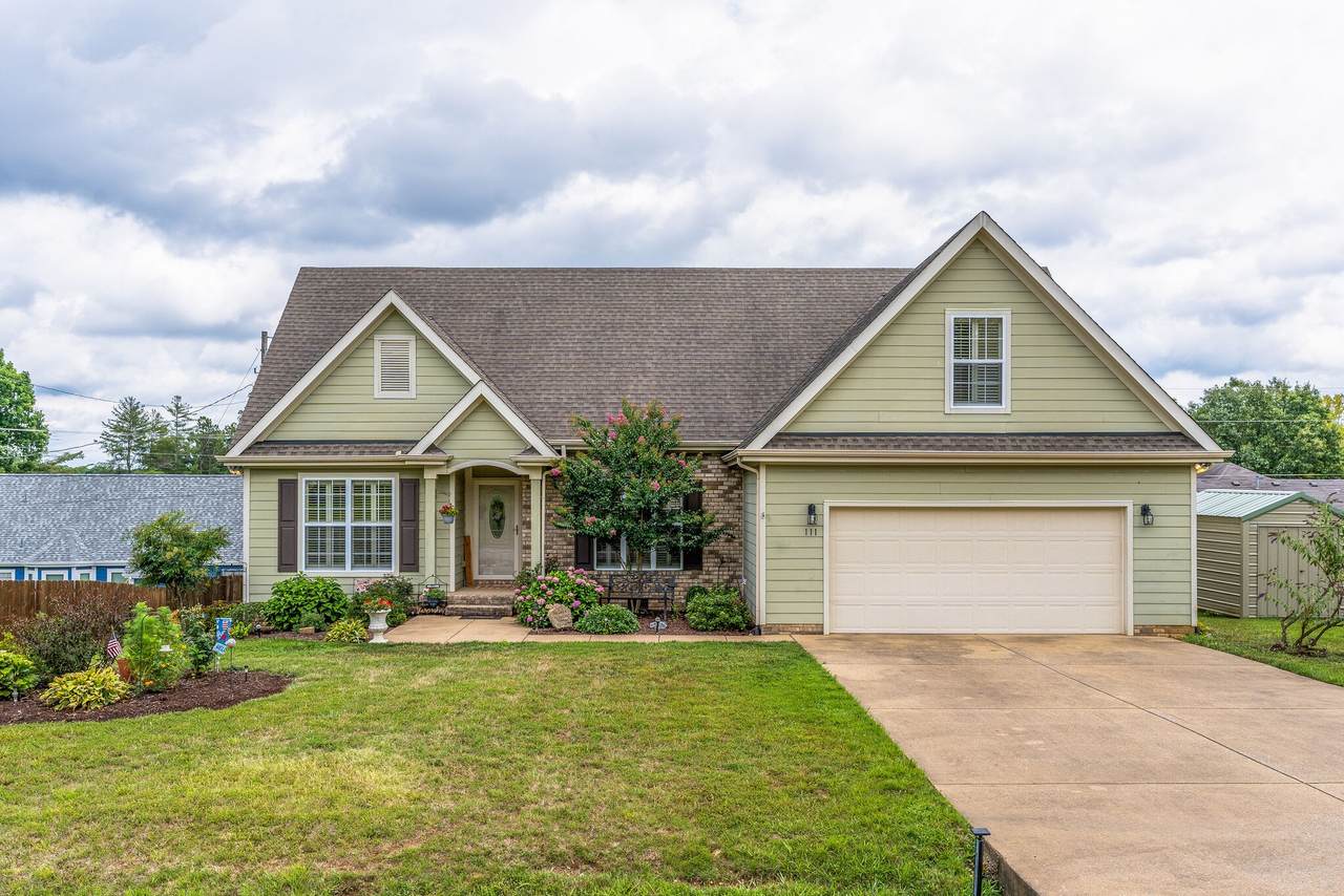 111 Saddle Creek Cir - Photo 1