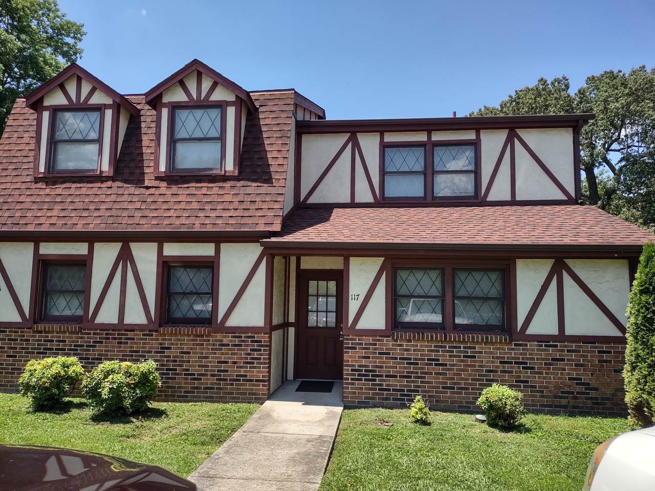 117 E Moore St - Photo 1