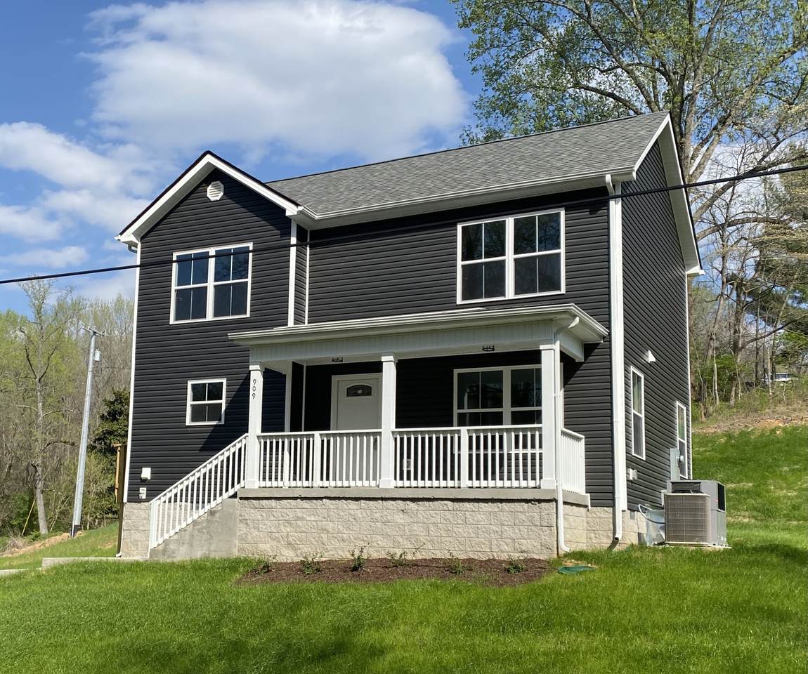909 Woody Hills Drive - Photo 1