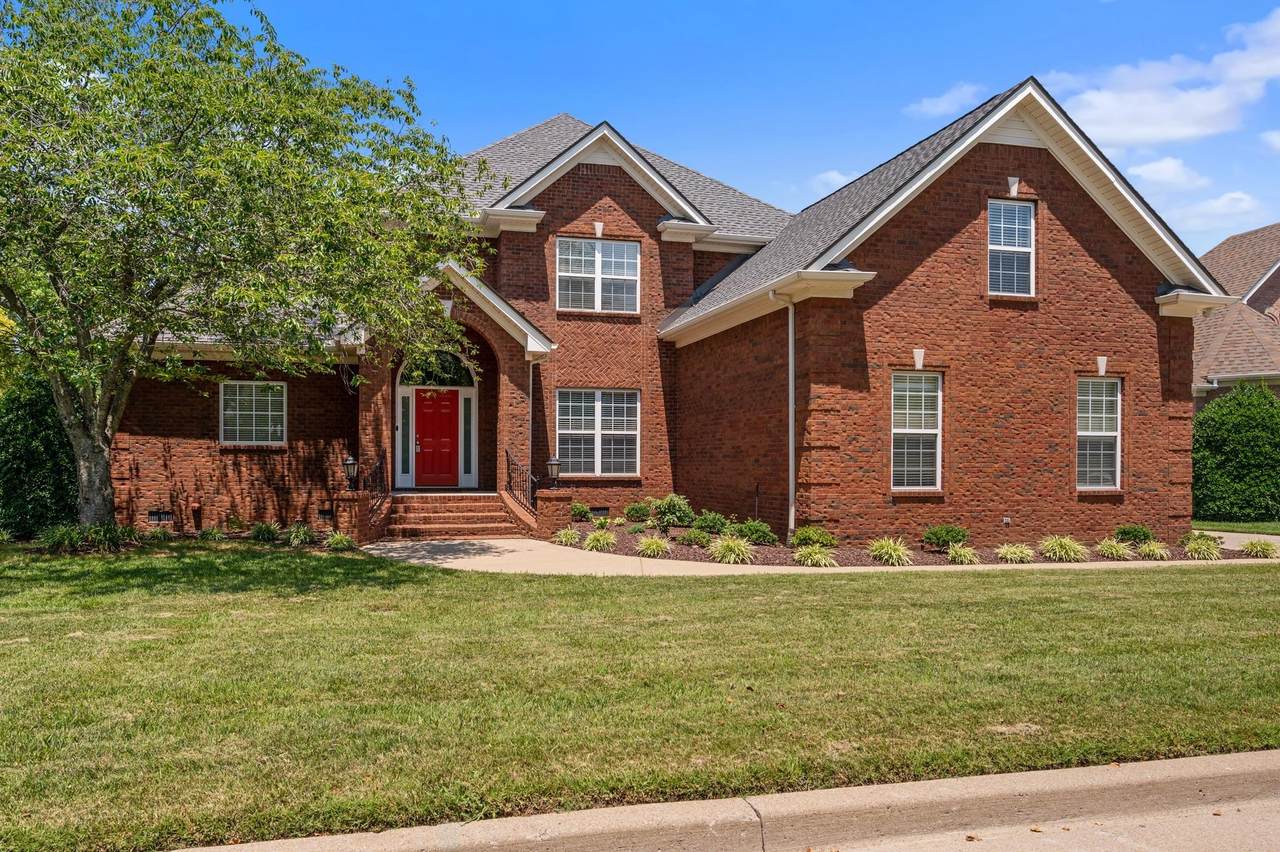2211 Haddington Cir - Photo 1