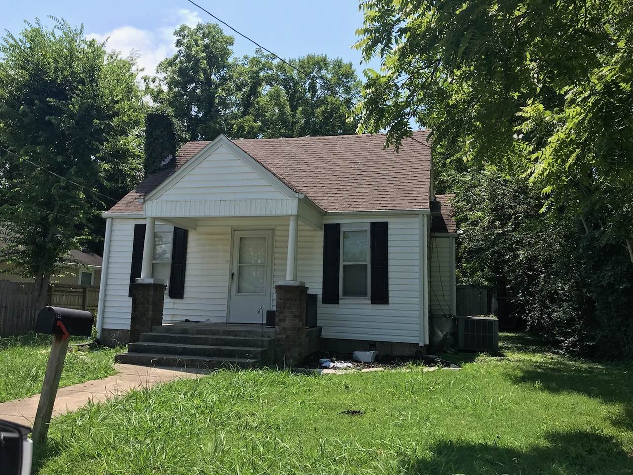 122 Cornwell Ave - Photo 1