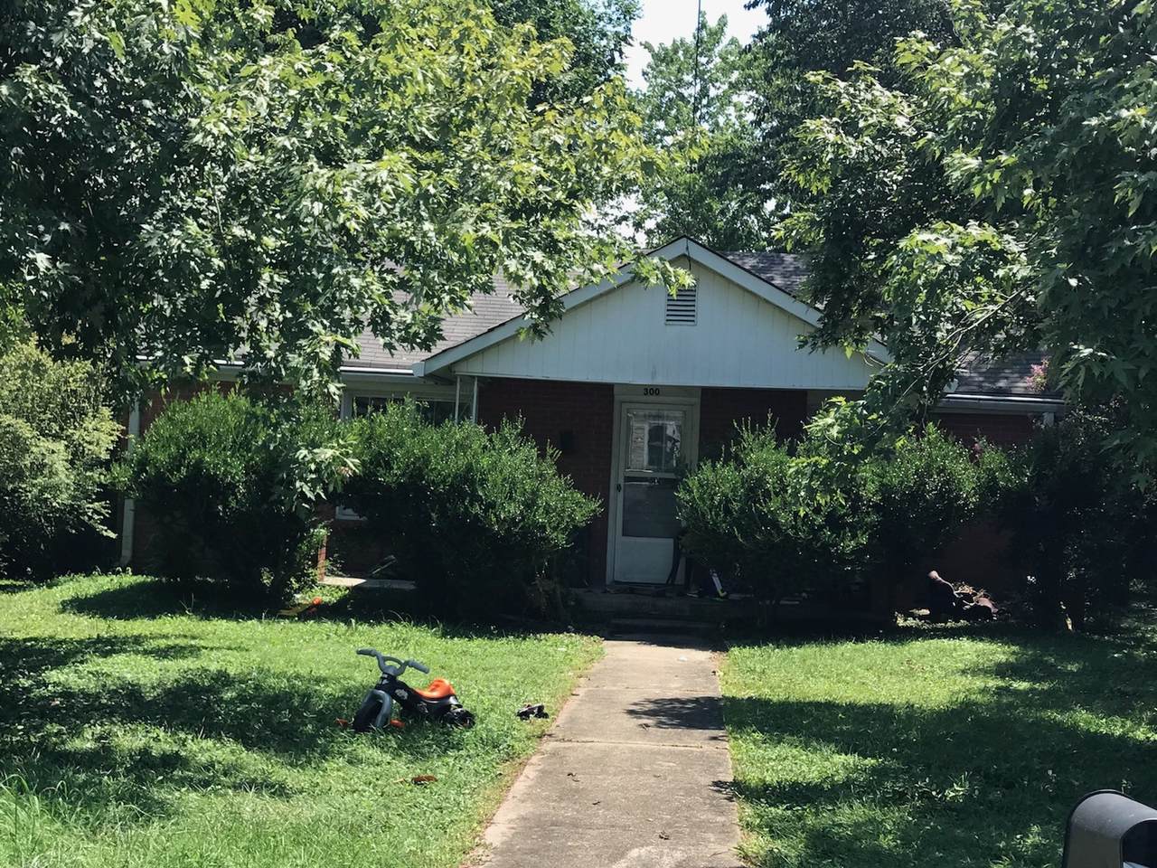 300 Bryant St - Photo 1